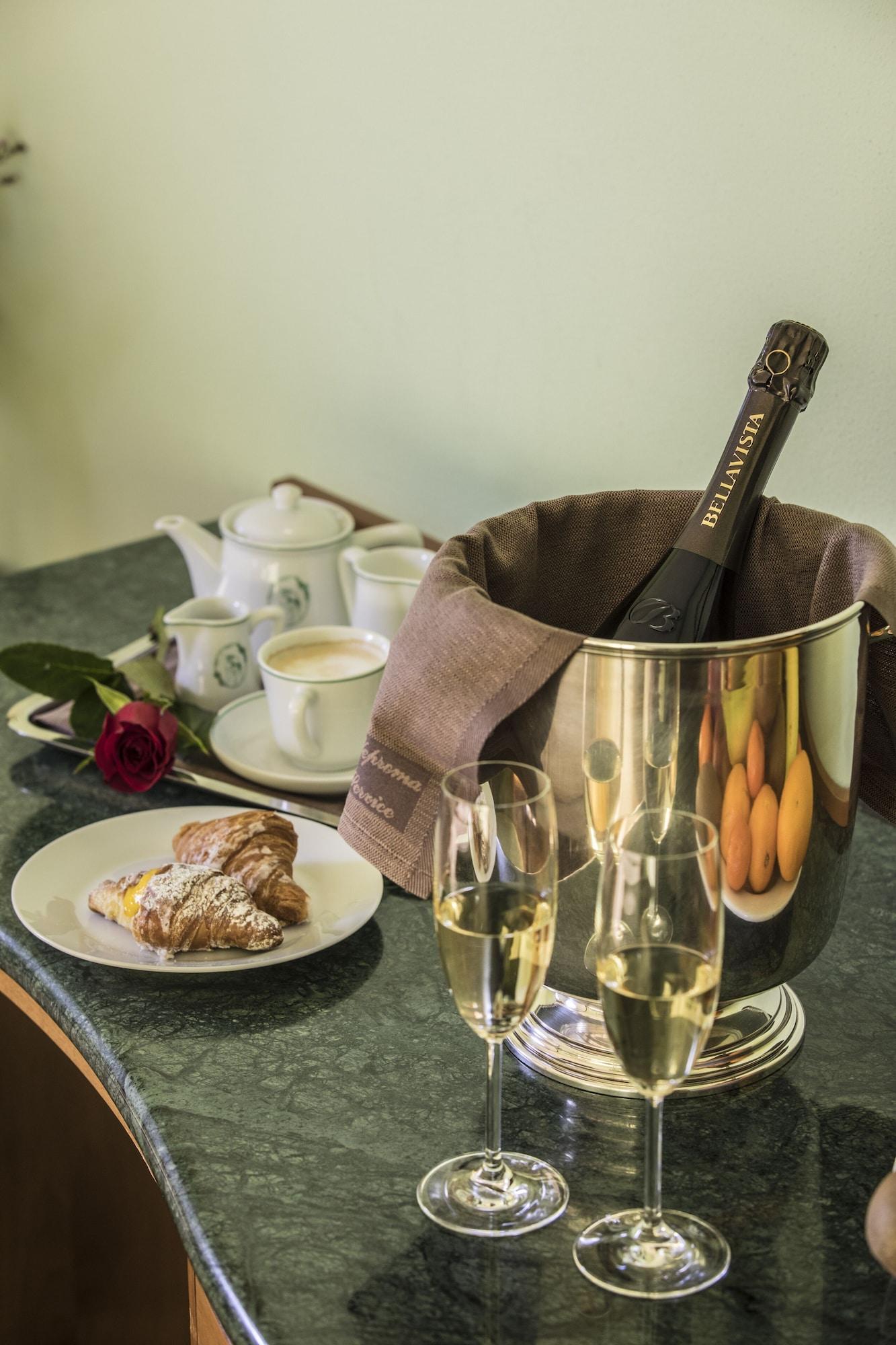 La Fonte Hotel Ome Εξωτερικό φωτογραφία