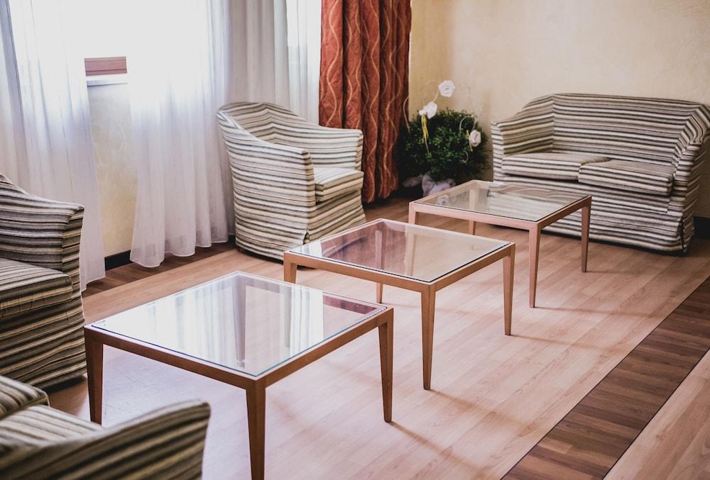 La Fonte Hotel Ome Εξωτερικό φωτογραφία