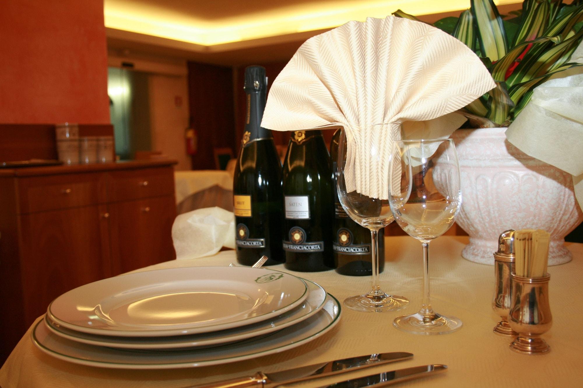 La Fonte Hotel Ome Εξωτερικό φωτογραφία